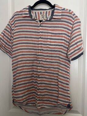 Men's Short-Sleeve Striped Button-Down Shirt — Blue & Red